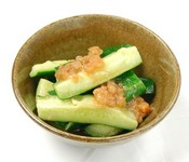 紀州南高梅の爽やかな酸味ときゅうりの歯触りが良い組み合わせ。