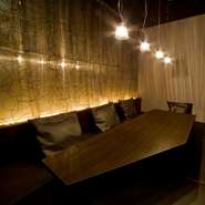 予約必須の人気のクッション席です。