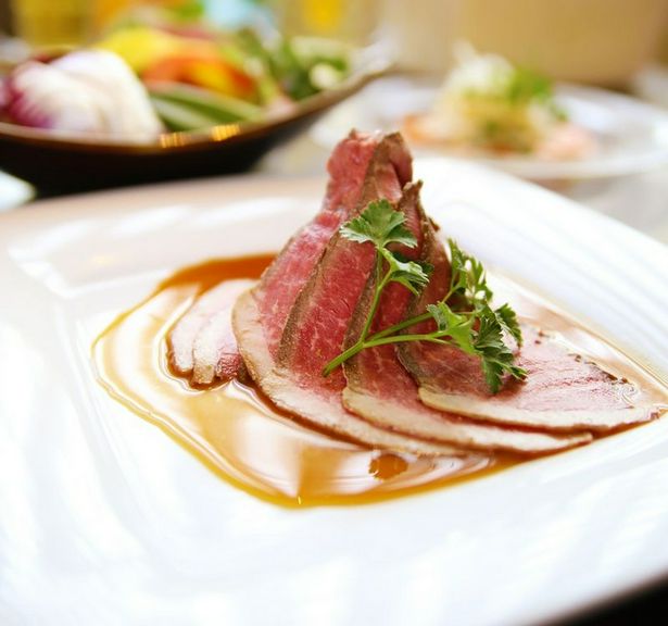 総料理長自慢の特製ローストビーフ