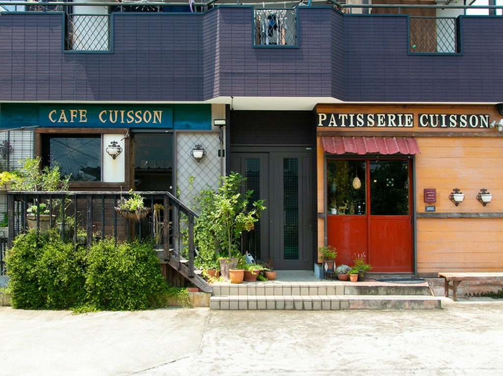 外観と店内の雰囲気のギャップも見どころ