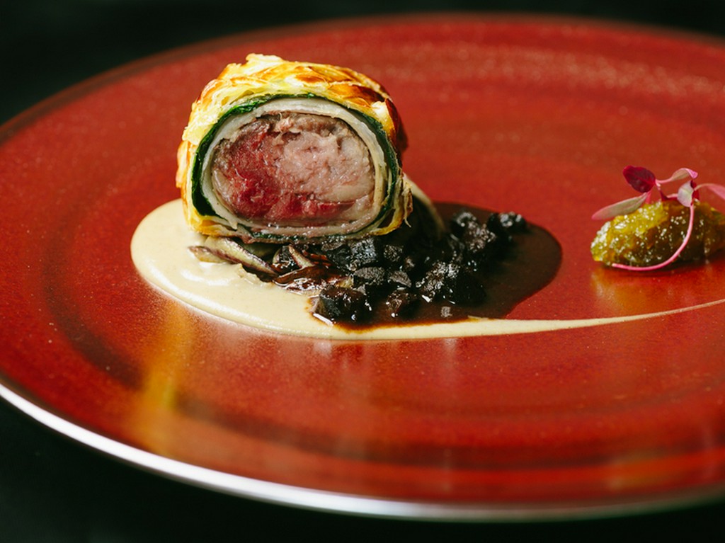 奥深く繊細な仔鳩を楽しむ『仔鳩のスフォリアータ』