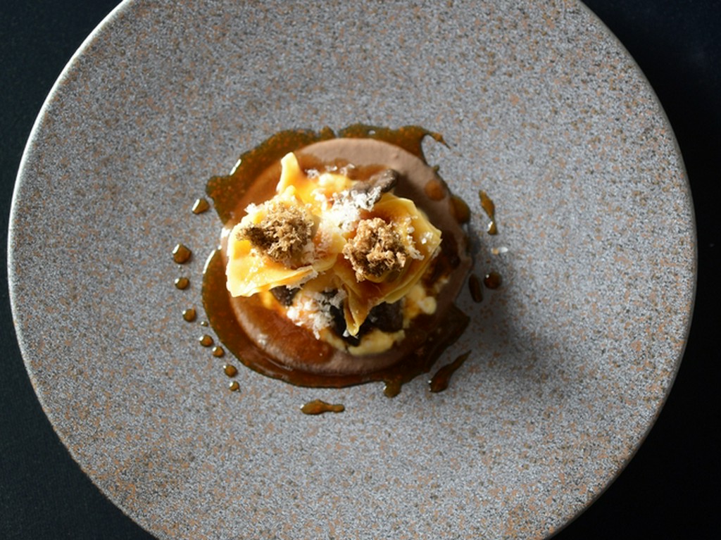 奥深く繊細な仔鳩を楽しむ『仔鳩のトルテッリ』