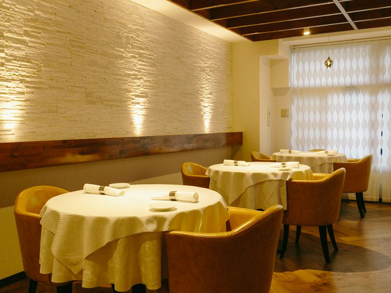 料理にあわせたワインと共に、コース全体に流れる物語を感じる