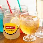 美味しいイタリア料理のほか、驚くほどの豊富なカクテルが魅力的。好みのカクテルを探す楽しみも。おすすめは、リンゴ酒を加えたオリジナルハイボール『CONAボール』。フルーティーな風味で飲みやすい一杯です。