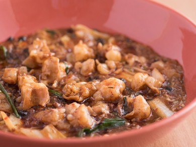 奥深い味わいで一番人気『名物!!　博多もつ麻婆』