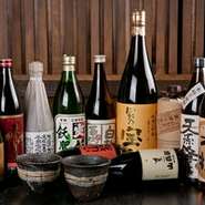 『きろく』、『ひむかのくろうま』など、宮崎の焼酎に力を入れているのが特徴。その他、日本酒や果実酒、カクテルやワインまで幅広く用意されており、肉の美味しさを引き立ててくれます。
