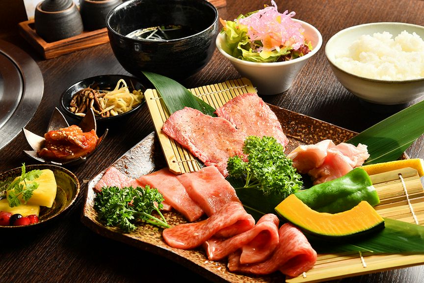 「宮崎牛」の最高級ランク、A5の肉を中心に使用