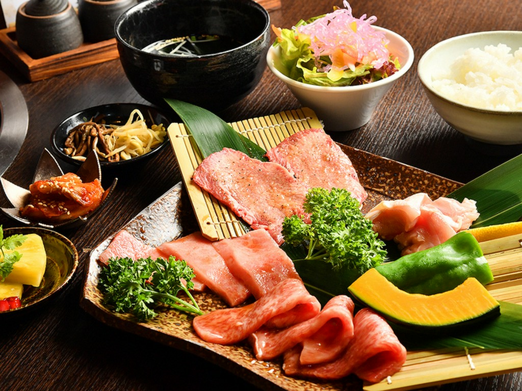 「宮崎牛」の最高級ランク、A5の肉を中心に使用