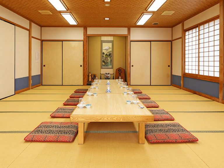 ゆったりと落ち着いた和空間。最大40名までの宴会に対応