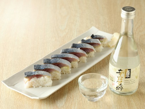 日本酒とともに味わいたい逸品が揃う