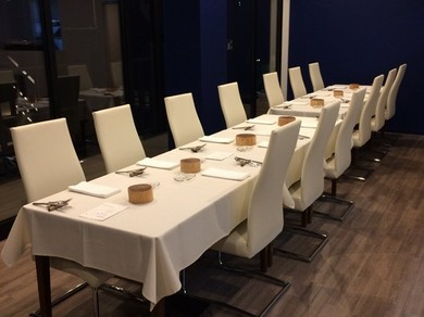 最大14名様用のお席をご用意することができます！