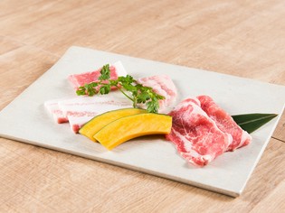 松阪の精肉店が自社で育てる究極のおいしさの松阪牛と松阪豚