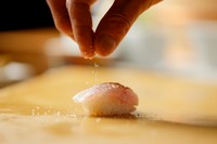 ランチやディナーで堪能できる、職人が握る絶品の「寿司」