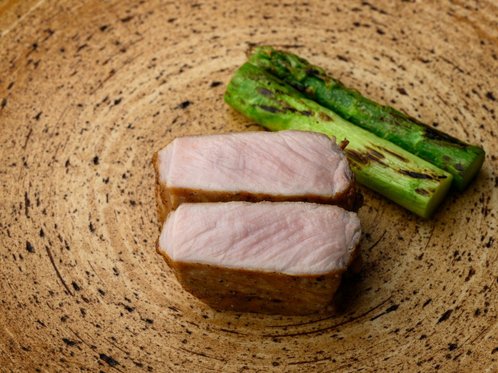 上質な空間と美味しい料理が、大人のデートを素敵に演出