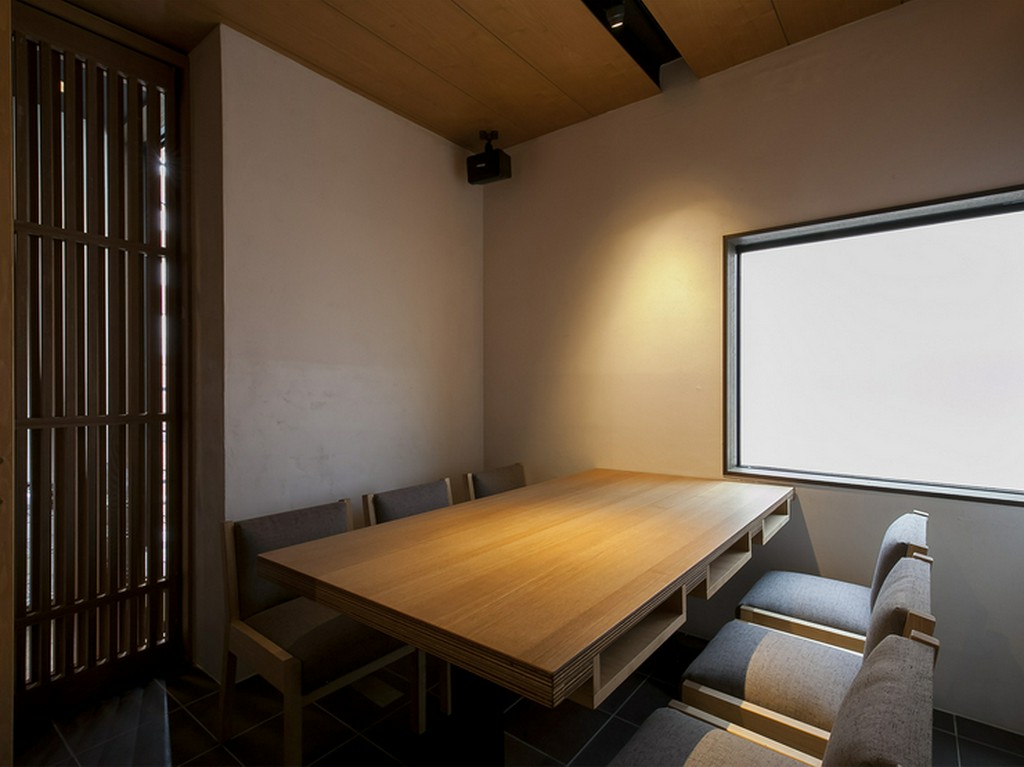 1階から3階まである寛ぎの空間は、様々なシーンに対応可能