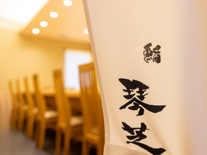 食器・内装にこだわっている