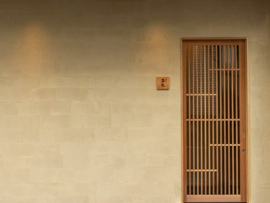 洗練された空間で、食事や会話を心ゆくまで堪能