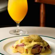 エッグベネディクト