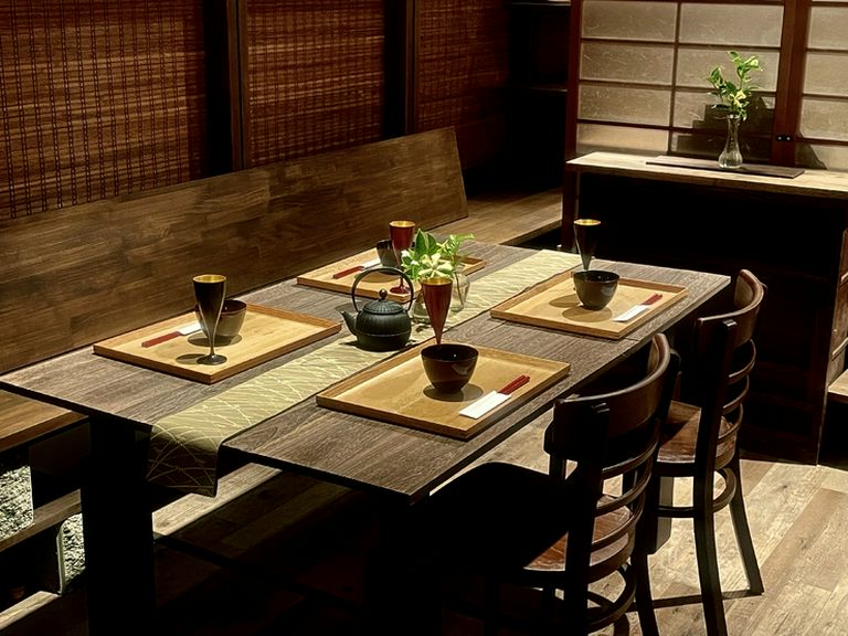 心地良い空間と季節感あふれる料理で友人との和やかな歓談を