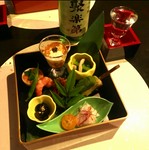 お酒を中心にお料理は軽く楽しみたい方におすすめ
京都らしいおつまみ色々を楽しんでいただけるプラン
