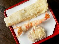 ふわふわ食感の煮蛸を揚げた『蛸のやわらか煮の天ぷら』