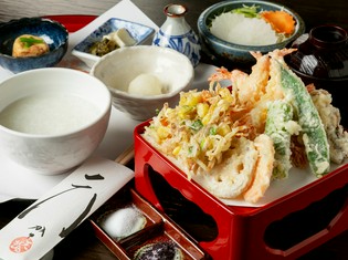 季節や仕入れ状況で変わる内容が楽しみな『Aコース』