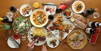 4名様～20名様までOKのフリードリンク90分コースございます！