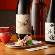 住宅街の中にある食事処。夜の散歩がてら、歩いて訪れてみるのもおすすめ。ビール、焼酎、サワーなど一通り揃えているので、料理に合わせていただきます。ほろ酔い気分で帰りましょう。