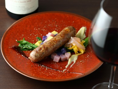 南仏やブルゴーニュを中心に、世界の魅力的なワインが充実