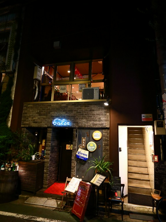 美味しい料理とワインを囲んで、ゲストもホストも憩える会食を