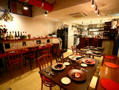 木を基調としたオシャレな空間