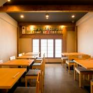 オリジナルメニューと、厳選された日本酒や焼酎、そして肩肘張らないカジュアルな雰囲気。そんな「ちょうど良い」が詰まった【Kokori】は、日頃お世話になっている方との食事会・接待に最適です。