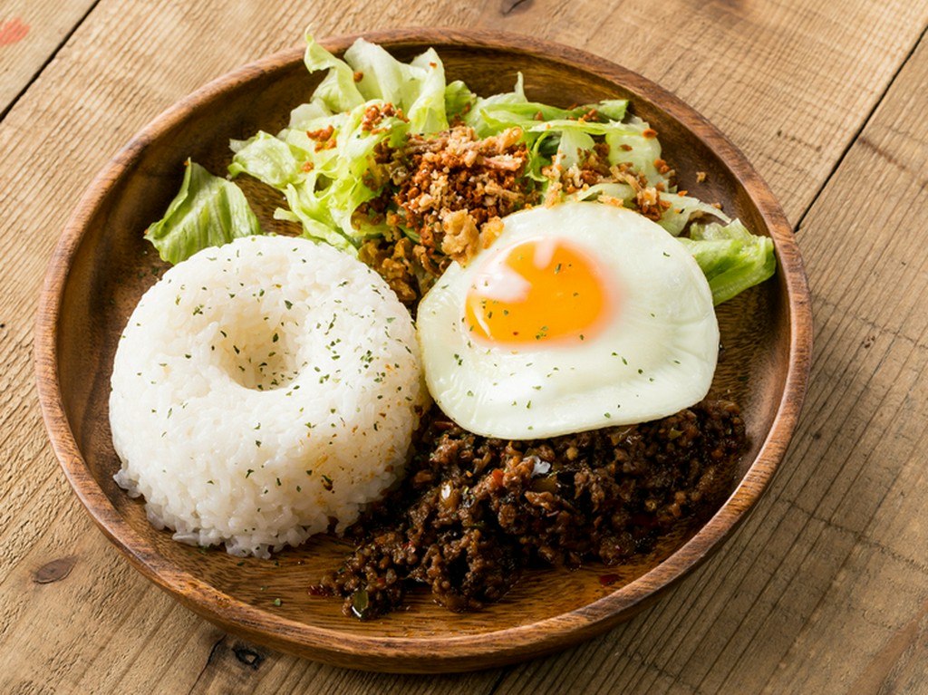 14種類のスパイスを使って生み出した『ドライカレー』