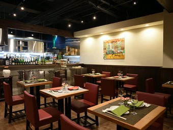 本場の雰囲気と飲茶文化の楽しさを味わえる中華料理店