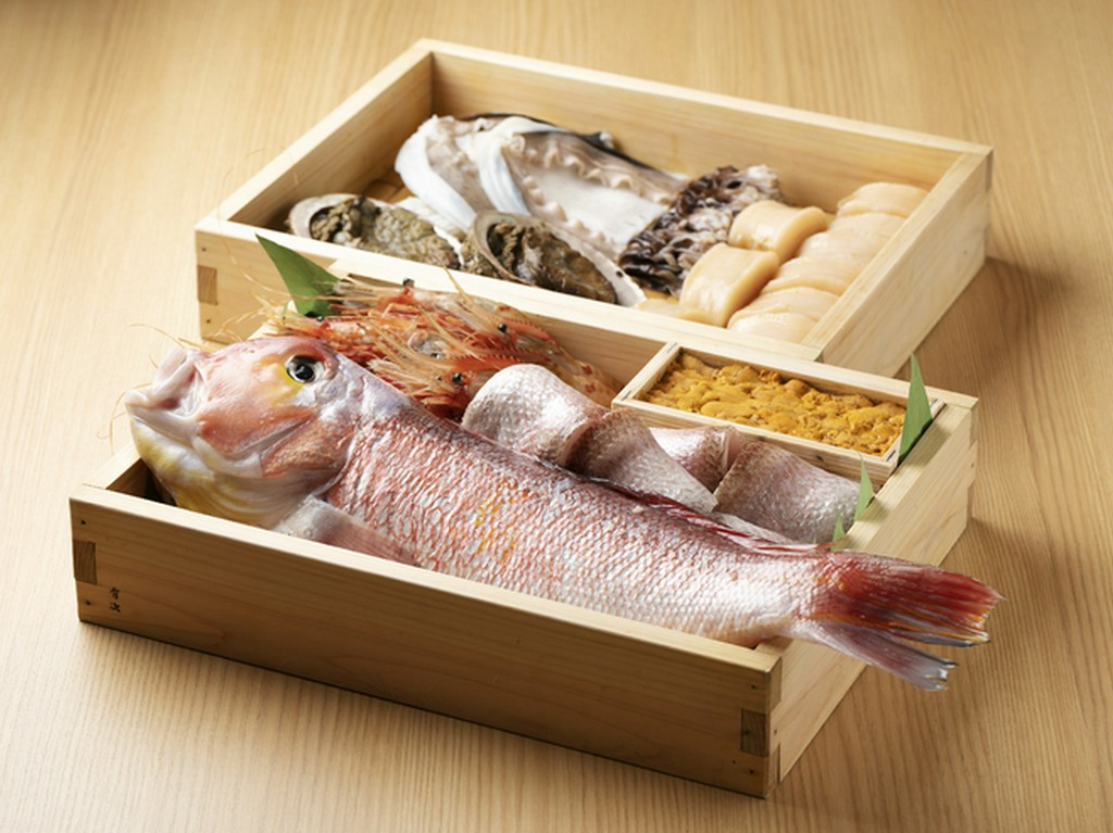 地元・岡山だけでなく、日本各地から確かな食材を取り寄せて使用