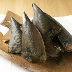 近年漁獲量が減り、希少価値が高まっている『タイラガイ』も、こちらの店なら様々な料理で味わえる