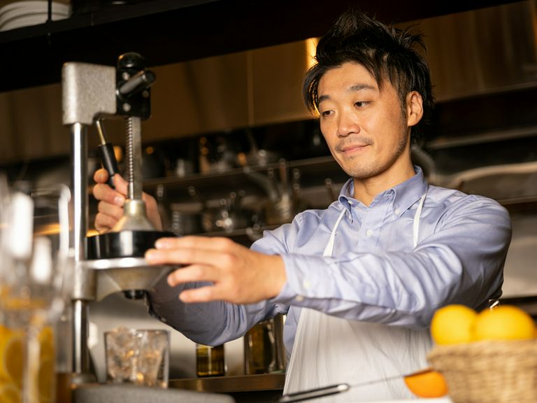 心のこもった丁寧な調理と接客が、居心地の良い空間を演出