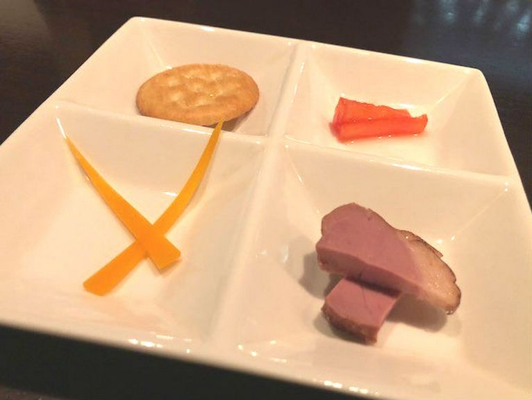 おいしいお酒とともに味わう『おつまみ4種』