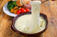 付け合わせメニュー5品!!（野菜は季節により変わります。）チーズが入ってのびーーーーる！マッシュポテト！野菜やパンに絡めてね。