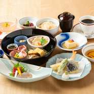 先付、造り、天ぷら、桶盛、季節の炊き込みご飯、香物、味噌汁