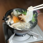 イクラ雑炊で〆る『元祖ふぐてっちり　〆のイクラ雑炊セット』や、本場韓国の味『濃厚キムチチゲてっちり　〆の韓国ラーメンセット』など〆もお選びいただけます！