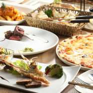 人気メニュー盛りだくさんのコースで宴会はいかがでしょうか？やわらかい炭焼き肉、職人の技で焼いた本格的なピッツァ、シェフおすすめのワイン。最大50人までの貸切も可能です。