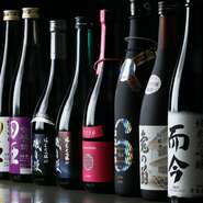 田酒限定品、磯自慢限定品、新政コスモス中取り、NO6Xエッセンス、亀の翁ビンテージ、而今限定純米大吟醸、飛露喜純米大吟醸など、レアな日本酒がずらり。ほかにも、十四代、黒龍、残響、作、鍋島など多数。