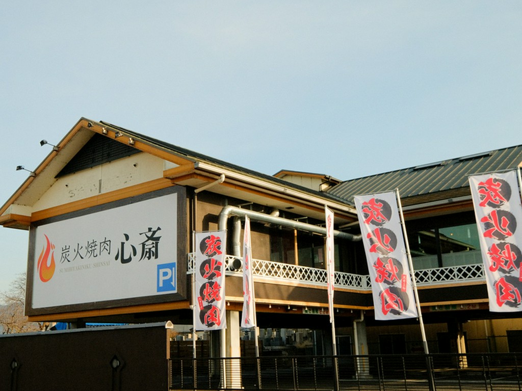 手軽なホルモンから黒毛和牛の希少部位まで、豊富な品揃え