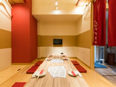 周りを気にせずに落ち着ける個室を完備