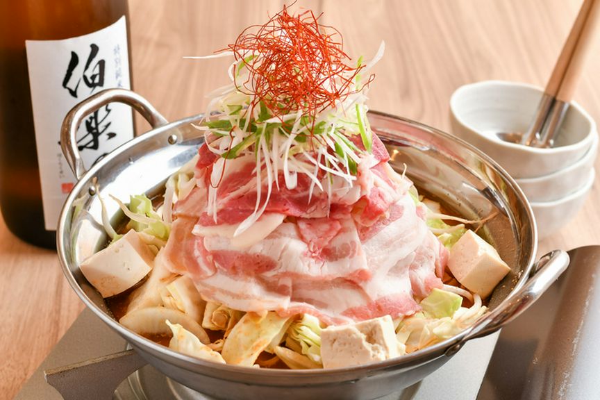 お店の看板メニューの『肉鍋』