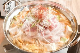 見た目インパクトはあるけれど意外とあっさりの『肉鍋』