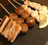 鳥串、つくね、野菜串のAセット
猪串、つくね、野菜串のBセット