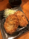 猪のミンチにはしっかり味をつけて、じゃがいもはゆっくり時間をかけて茹で上げた自家製コロッケです。