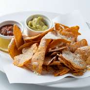 ドリトス　サルサディップで